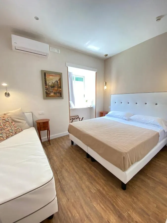 Hotel Europeo Napoli Itália