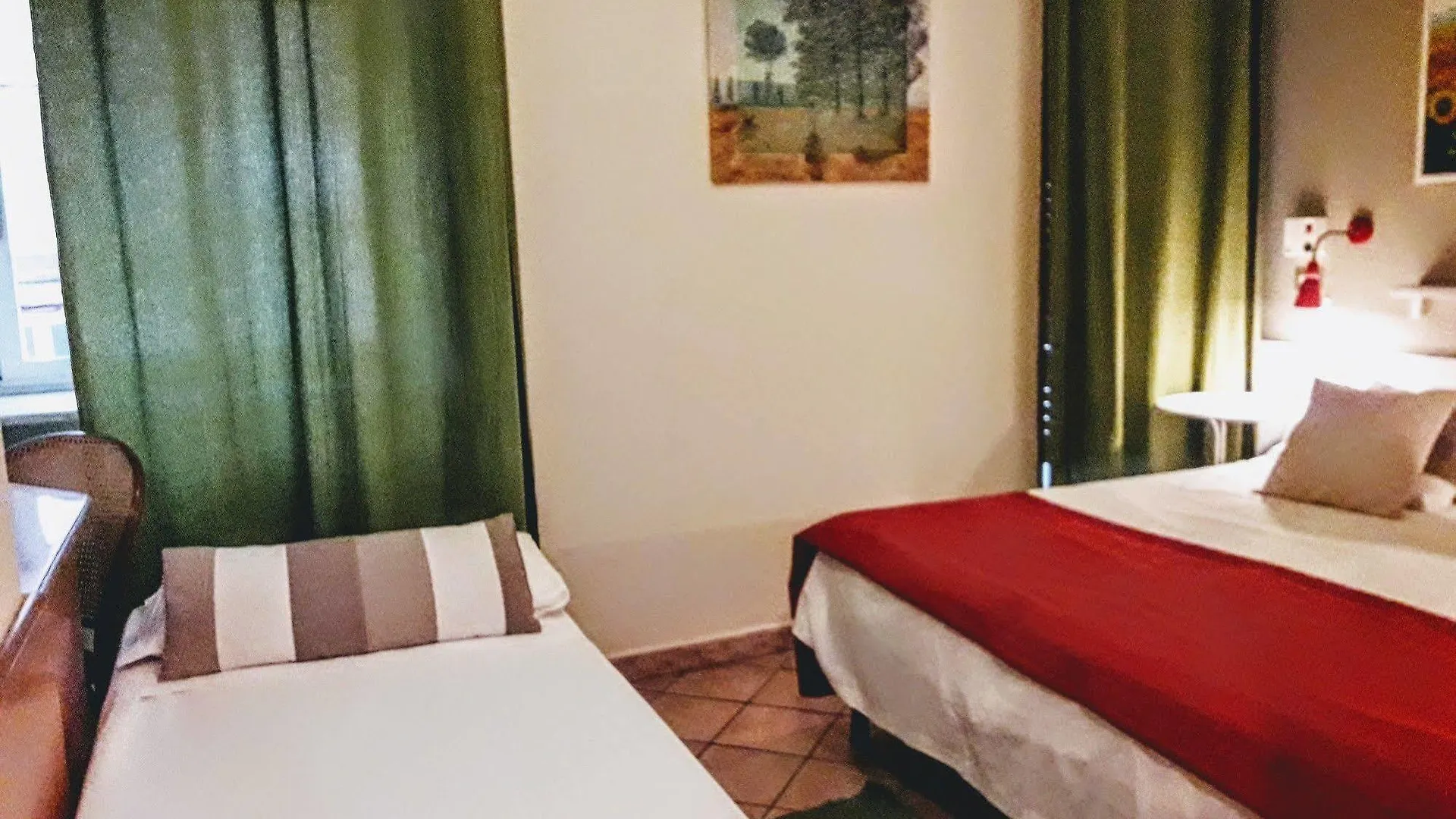 Hotel Europeo Napoli 0*, Nápoles Itália